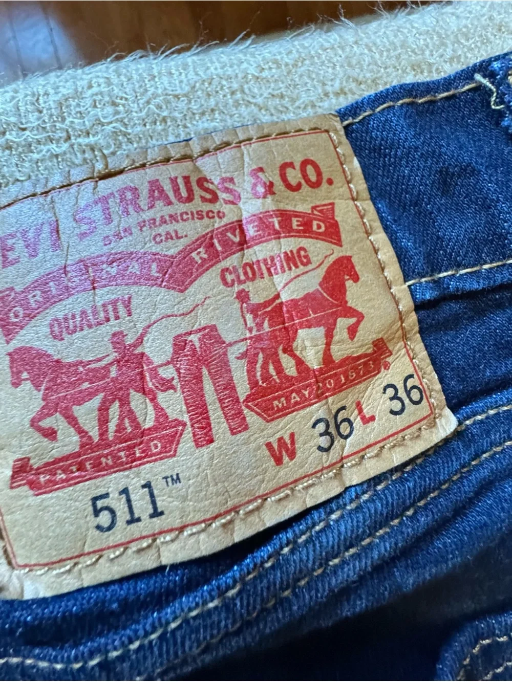 Levi's 511 Slim Jeans in Deep Navy Blue size 36/36 NWOT